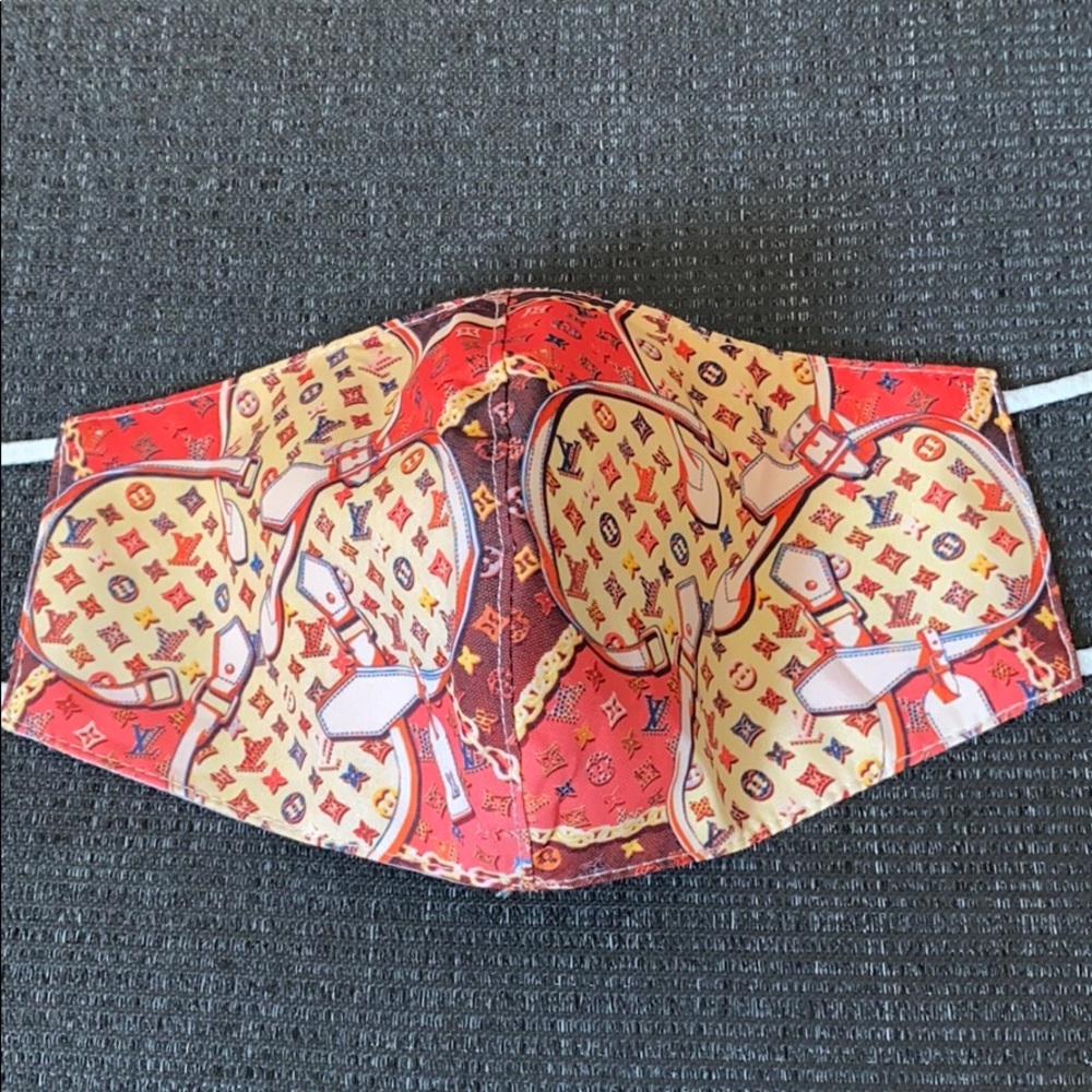 NWOT Face Mask Cover Reversible